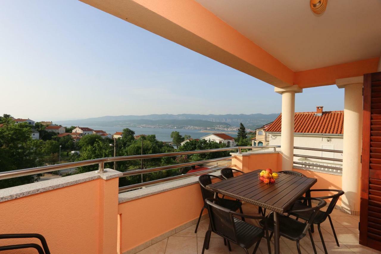 Apartment Dina Šilo Exterior foto
